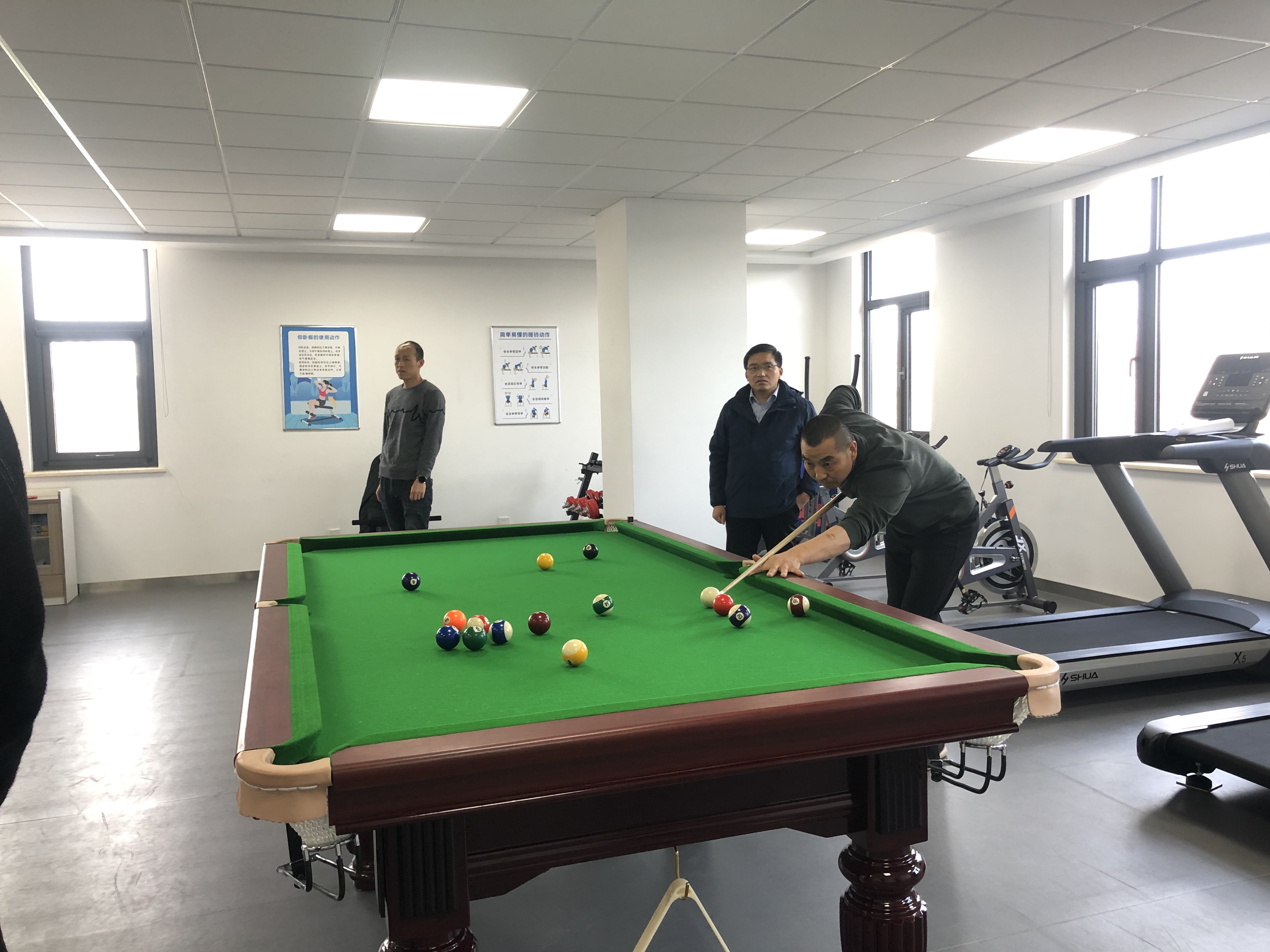 泓源公司舉辦“慶元旦、迎新春”職工乒乓球臺球比賽(圖7)